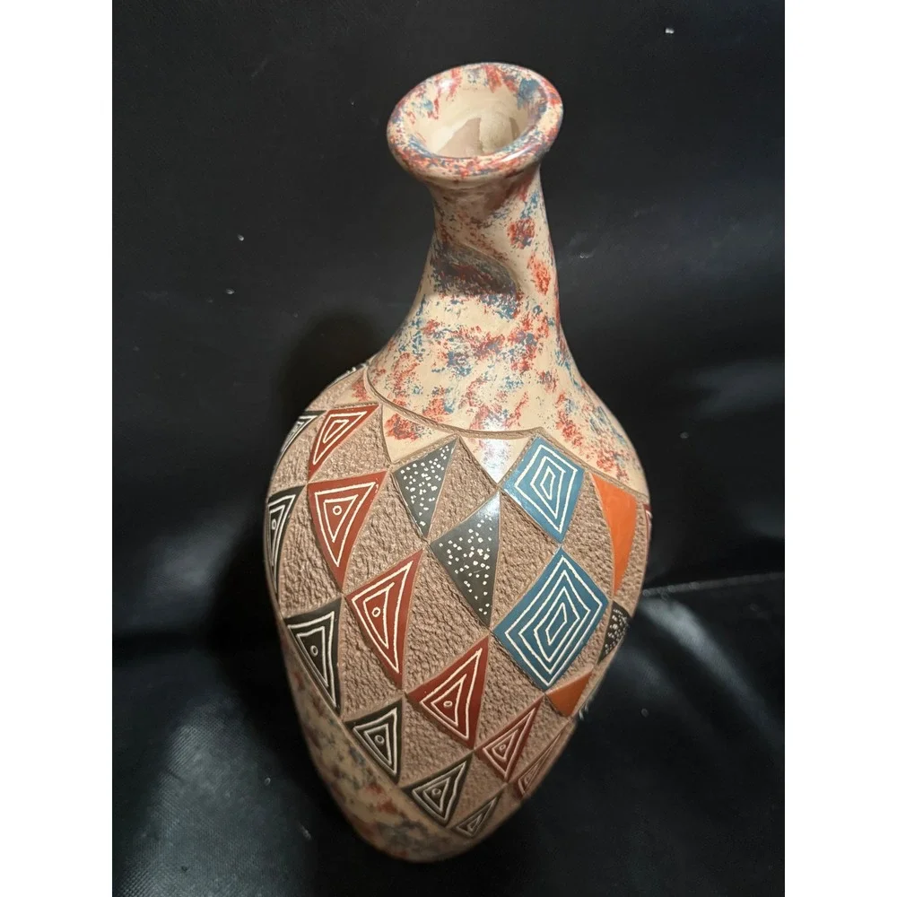 Juan Sanchez Nicaragua Pottery Vase Hand Painted Geometric‎ Curved Neck Signed